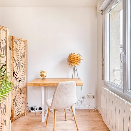 Le Mediterraneen T2 Avec Garage,ascenseur,balcon * Angers