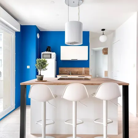 Le Mediterraneen T2 Avec Garage,ascenseur,balcon Apartment *